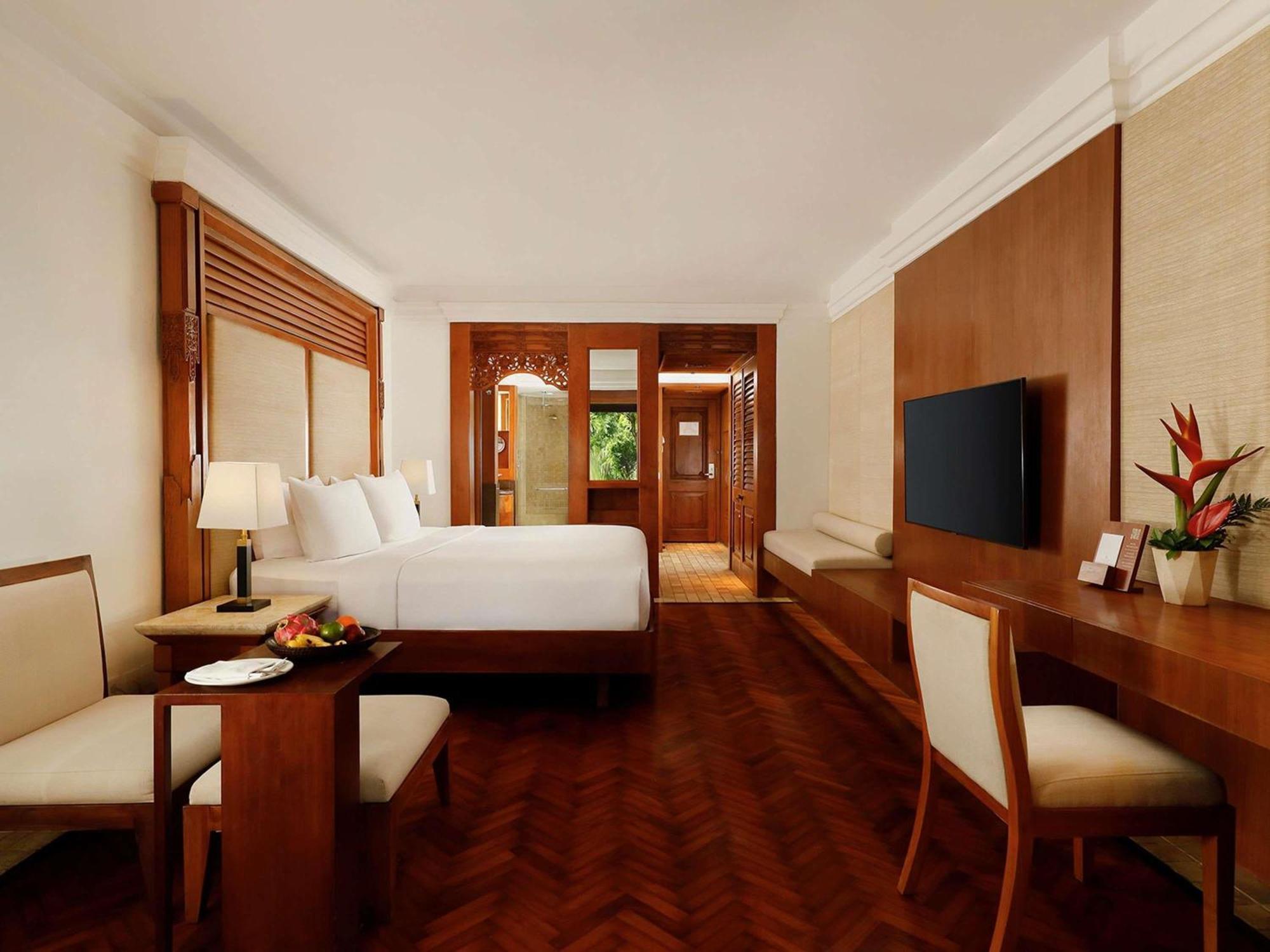 Palace Club King Room,1769500118:JPEG